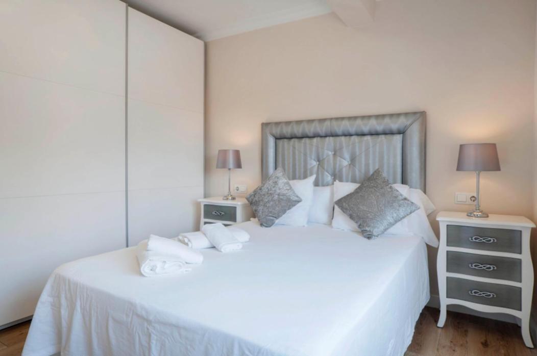 Apartamento Con Vistas A La Catedral A 15 Minutos Del Centro Málaga Eksteriør billede